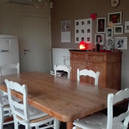 B&B De Laak Bilzen Bagian luar foto