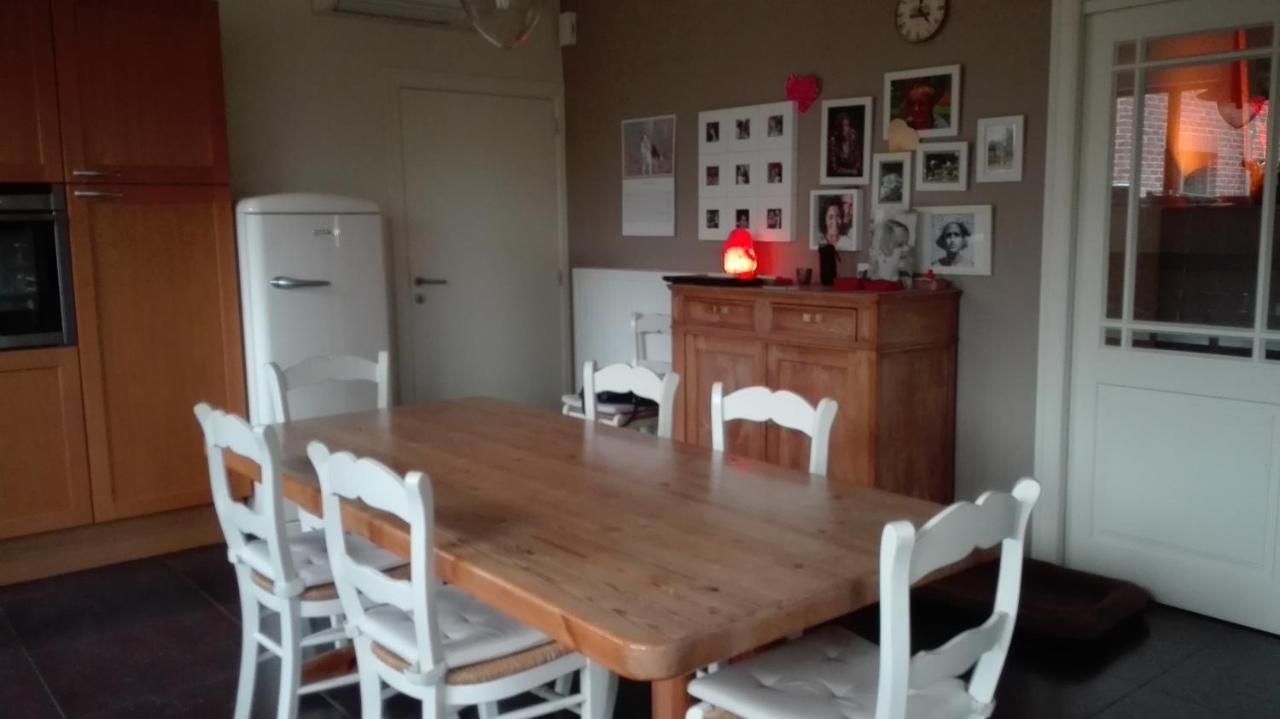 B&B De Laak Bilzen Bagian luar foto
